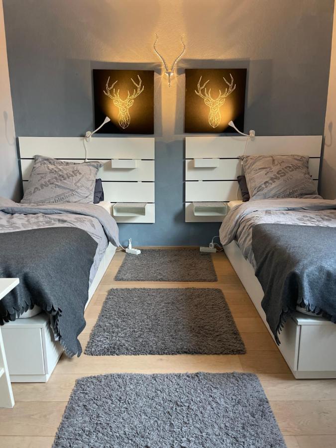 Appartment 53Qm Im Architektenhaus - 2 Schlafzimmer Mit Kueche Und Bad, Nur 2Min Von A8 - Ruhig Und Modern Irschenberg Kültér fotó